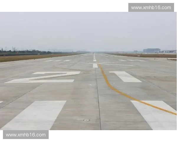 探索航空跑道滑行延长对飞行安全与运行效率持续提升的综合影响性