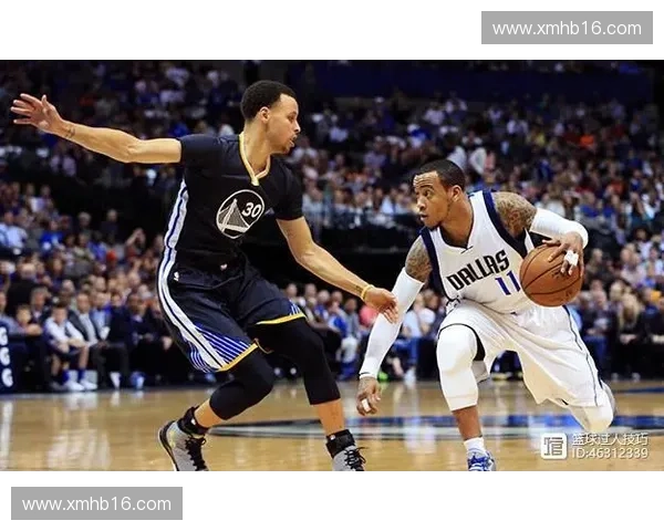 转身护球技巧解析与实战运用全面提升球场控球能力